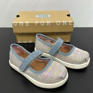 Brand new Toms baby shoes sz 6